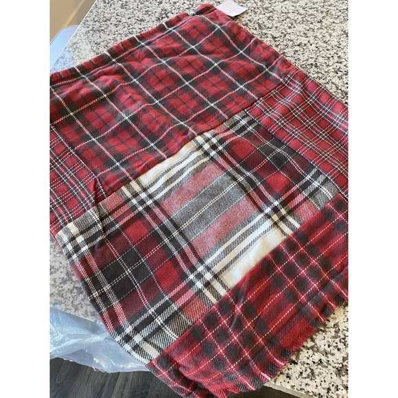 New Pottery Barn Flannel Red Plaid Reversible Euro Pillow Cover 24” Christmas - Picture 1 of 6